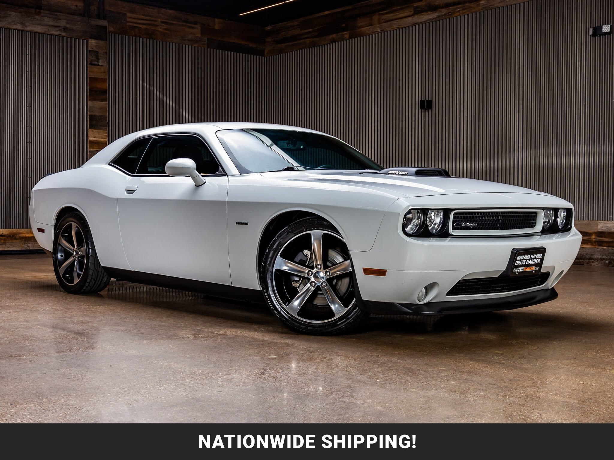 Used 2014 Dodge Challenger R/T RWD image 1