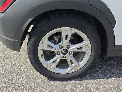 Used 2022 Hyundai Kona SEL FWD image 5