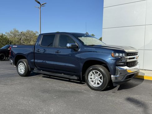 Used 2022 Chevrolet Silverado 1500 LT image 2