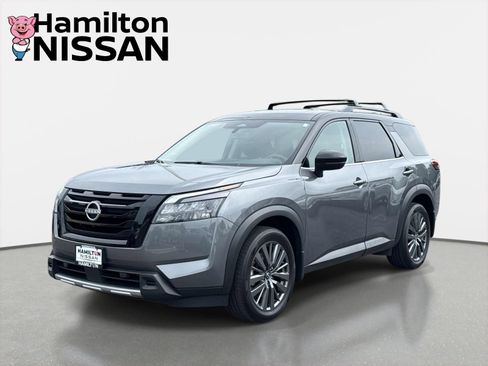 Used 2025 Nissan Pathfinder SL w/ SL Premium Package AWD/4WD image 5