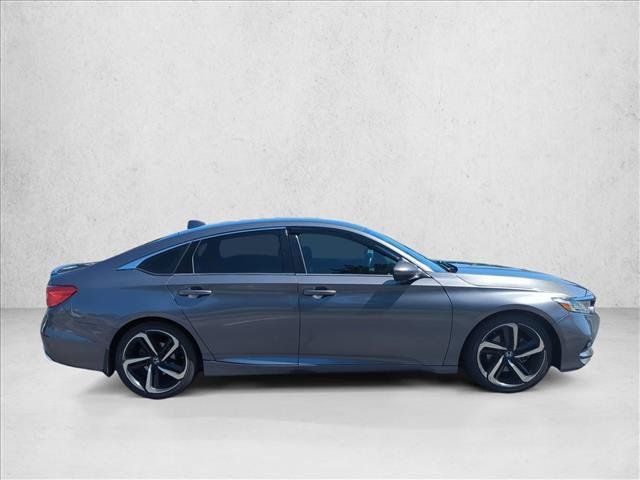 Used 2018 Honda Accord Sport image 4