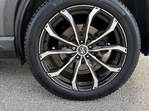 Used 2020 Subaru Ascent Premium w/ Convenience Package image 31