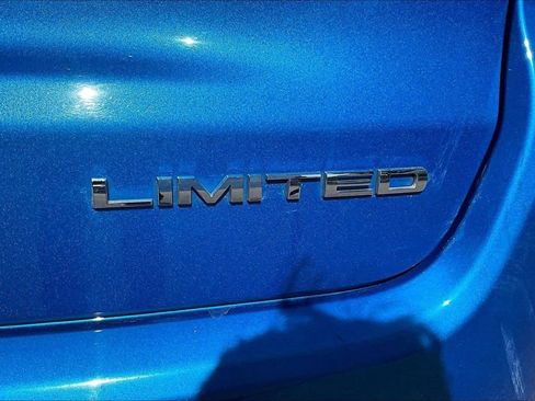 Used 2025 Jeep Compass Limited AWD/4WD image 23