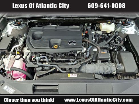 Used 2025 Lexus ES 300h w/ Premium Package FWD image 30