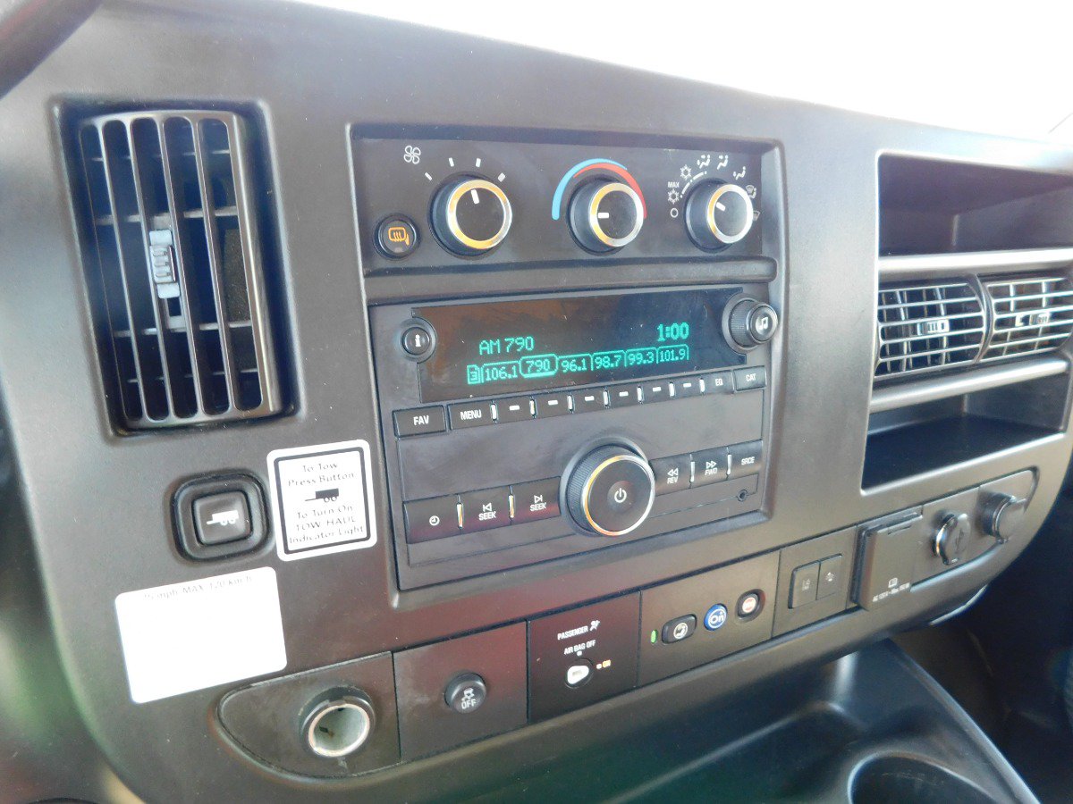 Used 2021 GMC Savana 3500 Extended w/ Power Convenience Package RWD image 26
