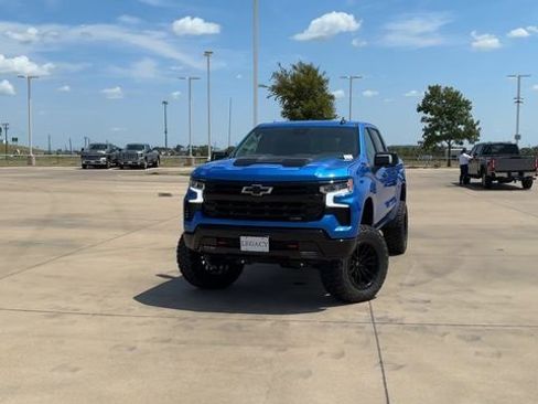 New 2025 Chevrolet Silverado 1500 LT Trail Boss w/ Convenience Package II image 3