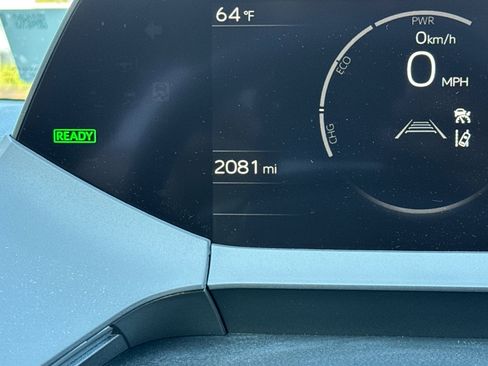 Certified 2025 Toyota Prius LE image 30