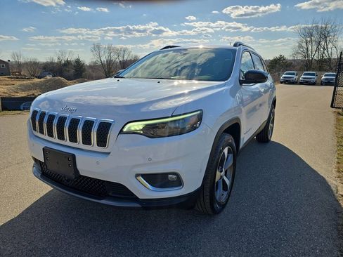 Used 2022 Jeep Cherokee Limited image 2