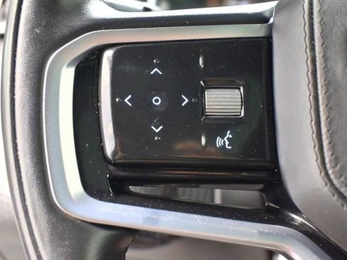 Used 2022 Land Rover Range Rover Velar R-Dynamic S image 22