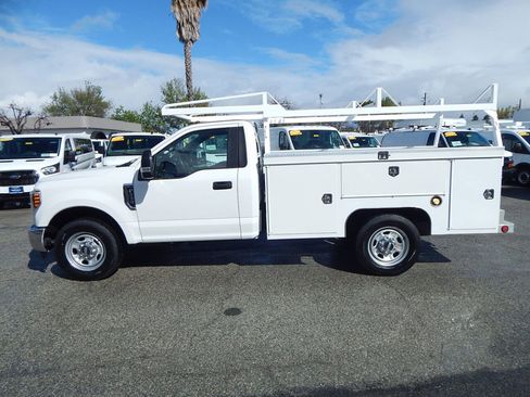 Used 2018 Ford F350 XL w/ Power Equipment Group image 5