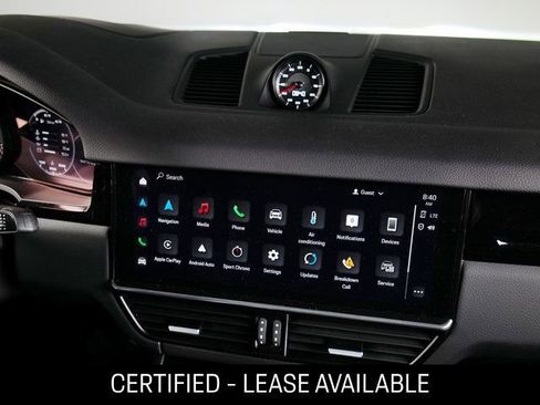 Used 2022 Porsche Cayenne Coupe image 19