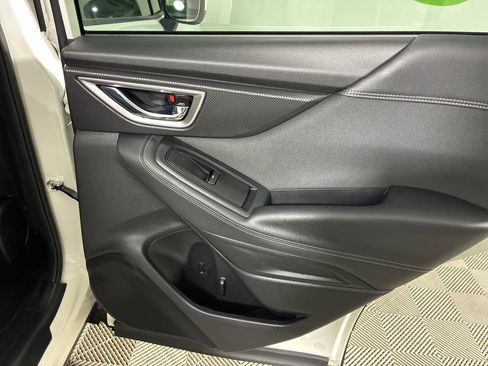 Used 2024 Subaru Forester Premium image 29