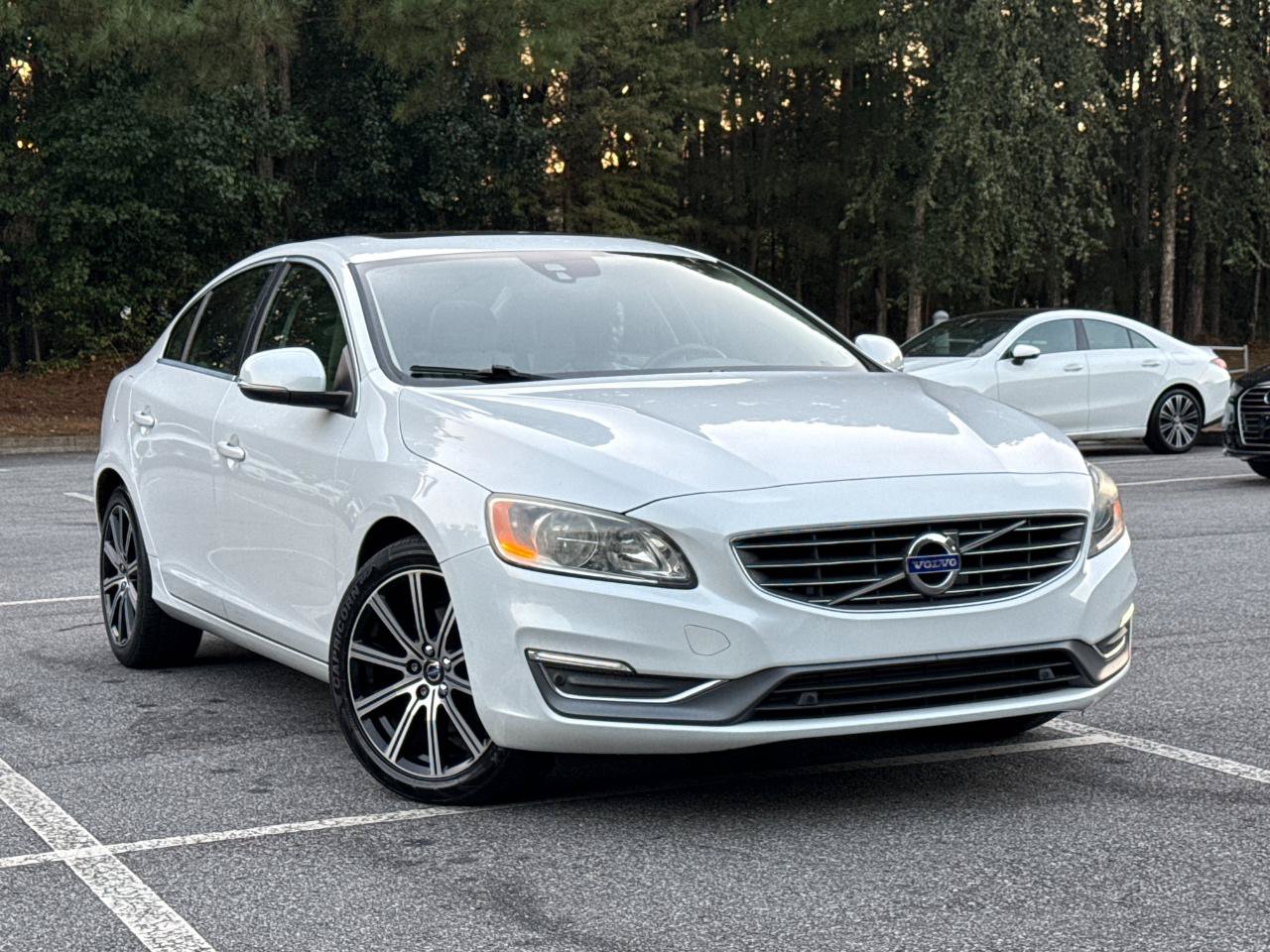 Used 2017 Volvo S60 T5 Inscription FWD image 4