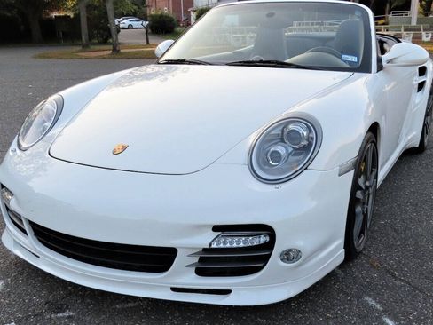 Used 2012 Porsche 911 Turbo S Cabriolet AWD/4WD image 20