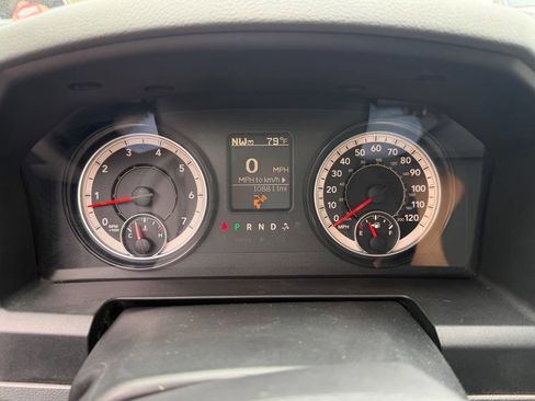 Used 2016 RAM 1500 Classic SLT RWD image 16