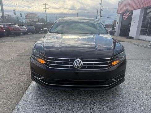 Used 2017 Volkswagen Passat 1.8T SE image 14