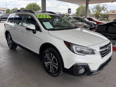 Used 2019 Subaru Outback 2.5i Limited w/ Protection Package #1 AWD/4WD image 2