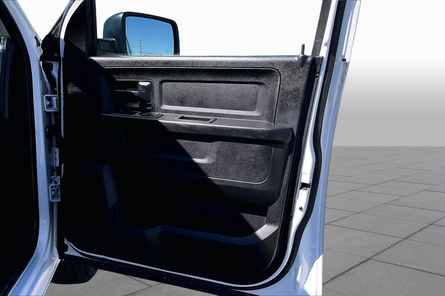 Used 2015 RAM 1500 Tradesman w/ Popular Equipment Group RWD image 23