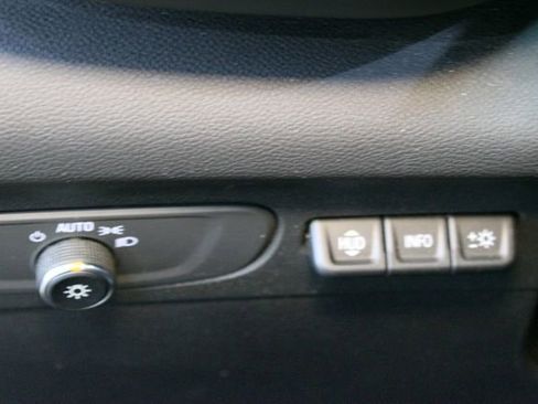 Used 2023 Buick Envision Avenir AWD/4WD image 22