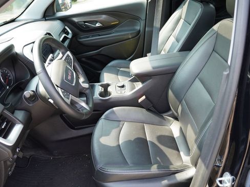 Certified 2023 GMC Terrain SLT w/ Infotainment Package II AWD/4WD image 4