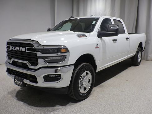 Certified 2025 RAM 3500 Tradesman AWD/4WD image 7