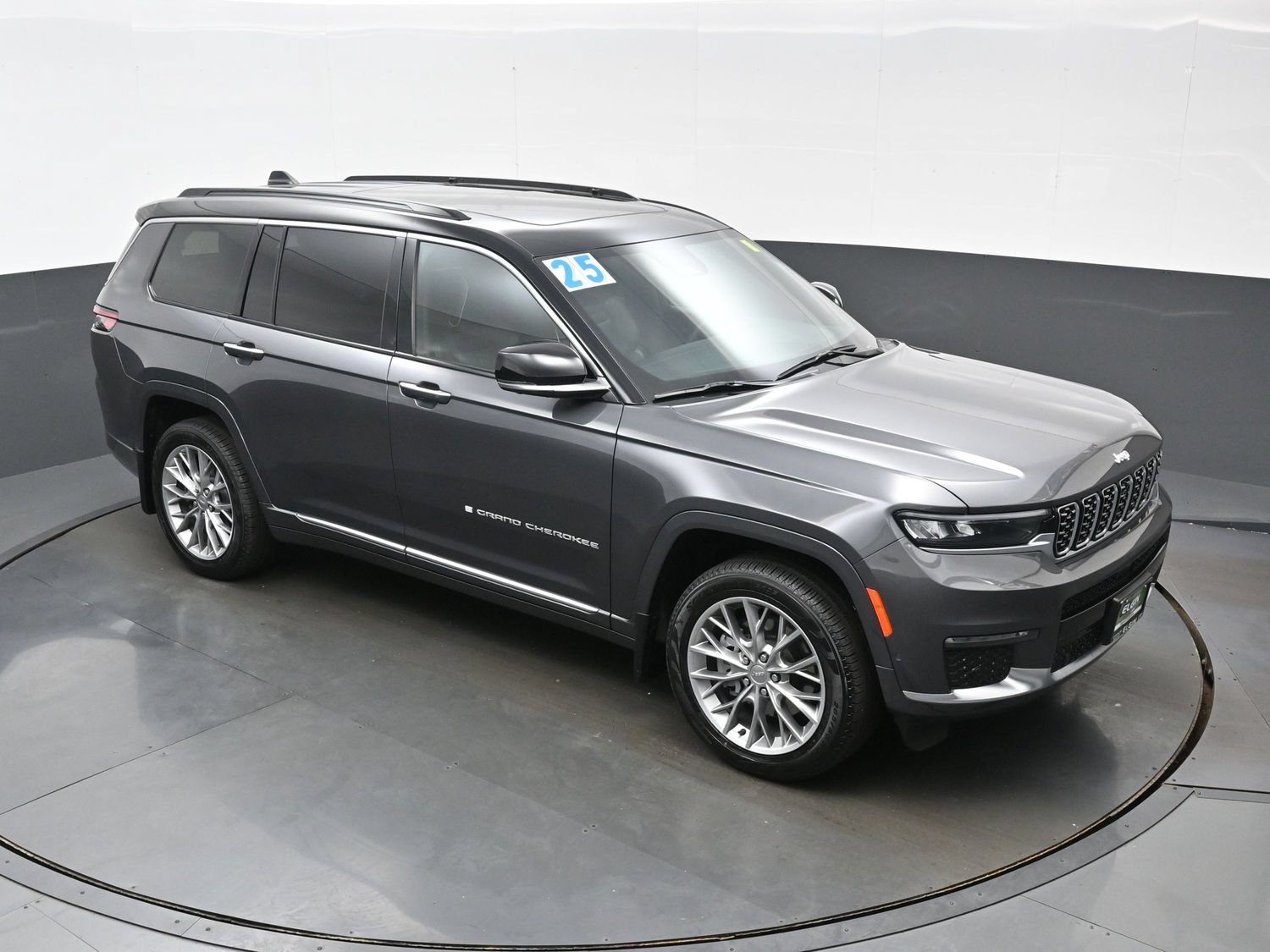 Used 2025 Jeep Grand Cherokee L Summit w/ MOPAR Finishing Package AWD/4WD image 45
