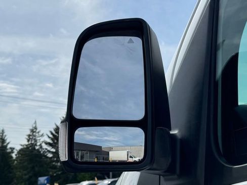Used 2021 Mercedes-Benz Sprinter 2500 image 26