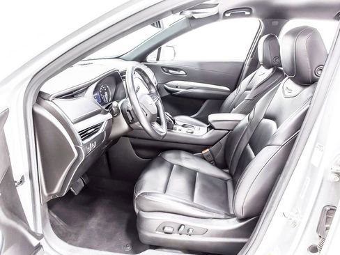 Used 2021 Cadillac XT4 Premium Luxury image 29