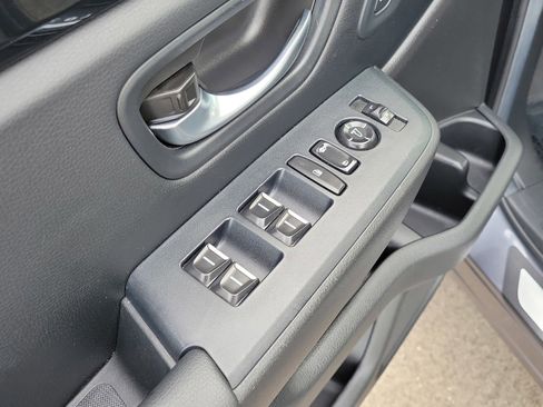 Used 2025 Honda Pilot EX-L image 14