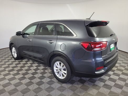 Used 2020 Kia Sorento FWD V6 image 5