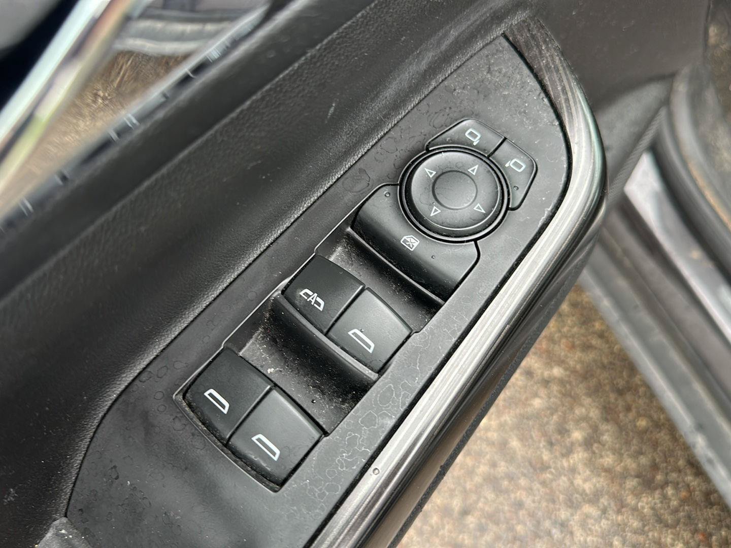 Used 2018 GMC Acadia SLT AWD/4WD image 11