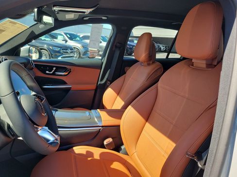 New 2026 Mercedes-Benz GLC 300 image 18