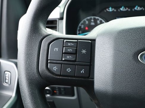Used 2022 Ford F150 XLT RWD image 12