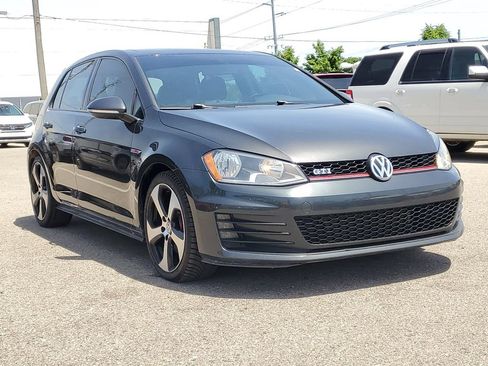 Used 2015 Volkswagen GTI SE FWD image 4