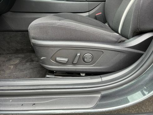 Used 2025 Hyundai Sonata SEL FWD image 18