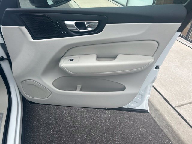 Certified 2023 Volvo XC60 B6 Ultimate w/ Climate Package AWD/4WD image 14