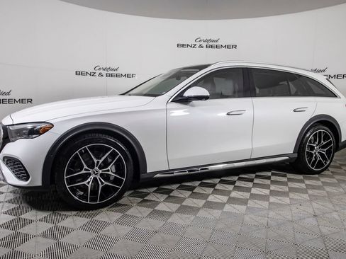 Used 2024 Mercedes-Benz E 450 4MATIC All-Terrain Wagon image 9