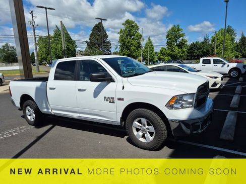 Used 2019 RAM 1500 Classic SLT AWD/4WD image 3