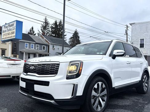 Used 2020 Kia Telluride S image 1