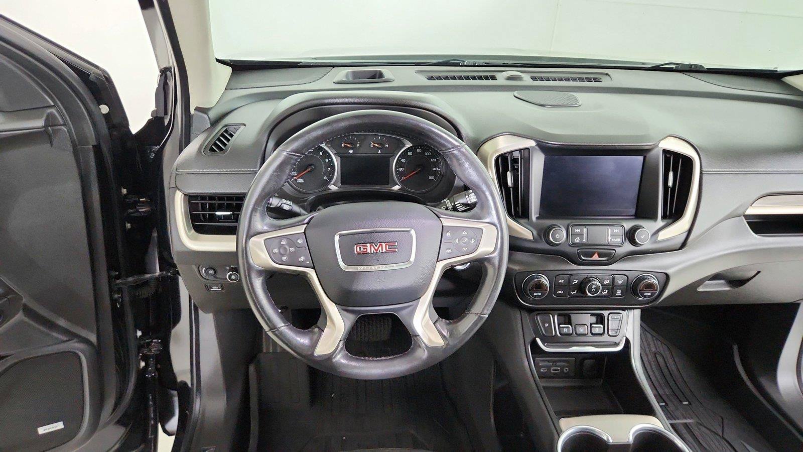 Used 2020 GMC Terrain Denali w/ Denali Premium Package AWD/4WD image 21