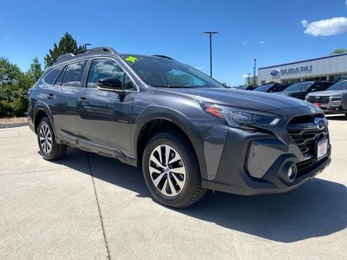 Used 2024 Subaru Outback Premium AWD/4WD image 7