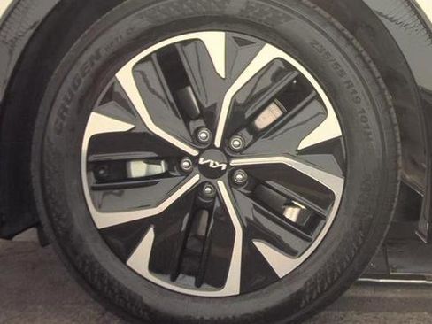 Used 2024 Kia EV6 Wind image 9