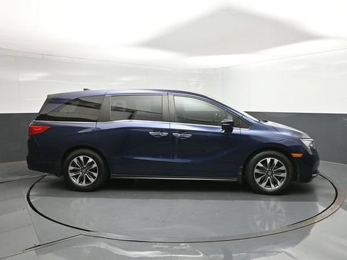 Certified 2024 Honda Odyssey EX-L image 15