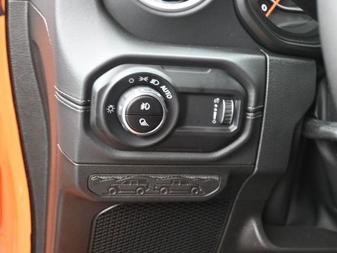 New 2025 Jeep Gladiator Sport image 19