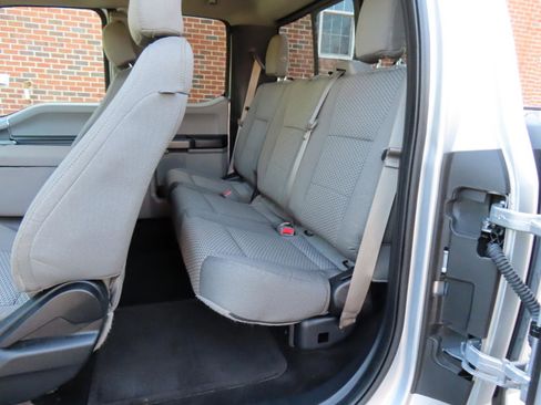 Used 2015 Ford F150 XLT w/ Equipment Group 301A Mid image 19