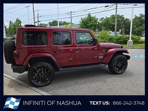 Used 2021 Jeep Wrangler Unlimited Sahara w/ Cold Weather Group AWD/4WD image 11