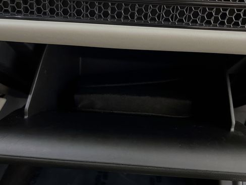 Used 2023 Honda HR-V LX image 35