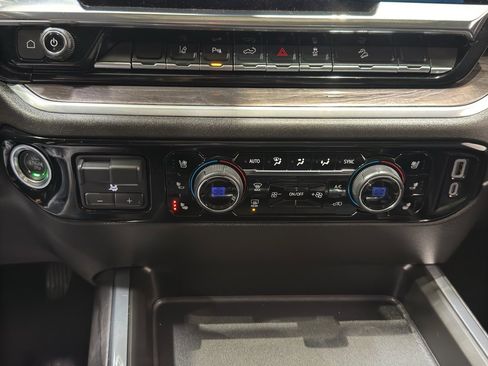 Used 2025 Chevrolet Silverado 2500 LTZ w/ Trail Boss Package image 33