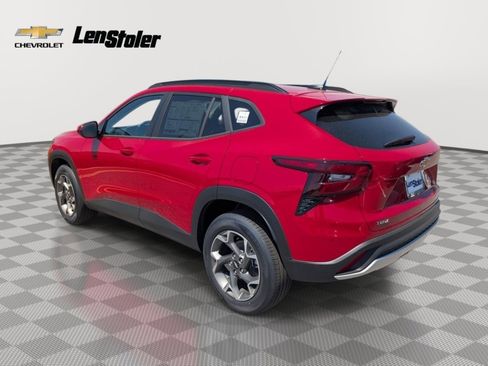 New 2026 Chevrolet Trax LT FWD image 2