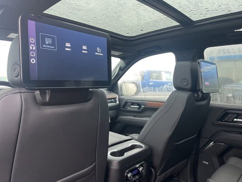 New 2026 GMC Yukon XL Denali image 15